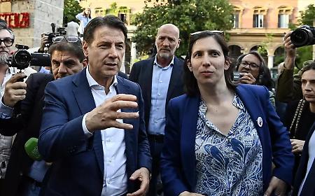 Primi scricchiolii nel Campo largo, Schlein a Conte: &laquo;Prima il programma, poi le primarie&raquo;