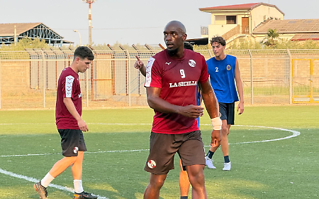 L&rsquo;Acireale comincia bene a Scordia: tre gol nel primo test
