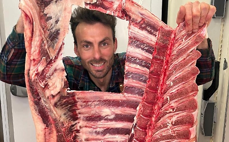 "Porcovacca", i salumi che restituiscono valore: la vacca di montagna diventa memoria