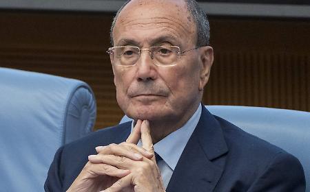 Fdi e Lega: in Sicilia &laquo;non funziona pi&ugrave; niente&raquo;. E cresce la voglia di voto anticipato