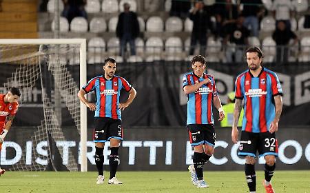 Catania strapazzato ad Ascoli: le quattro sberle che danno l'addio (o quasi) alla serie B