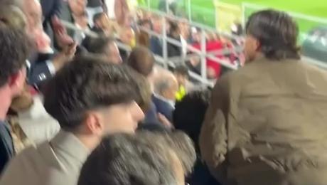 Palermo-Catanzaro: il video della discussione degenerata in rissa nella tribuna autorit&agrave;