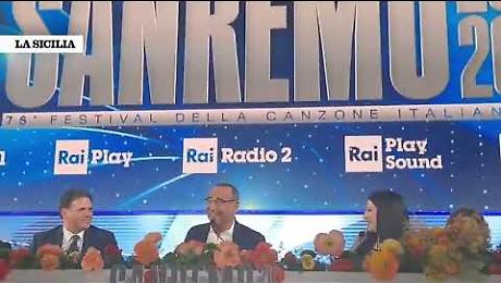 Sanremo, Conti si commuove: &laquo;Tocca a me fare il primo festival senza Baudo&raquo;