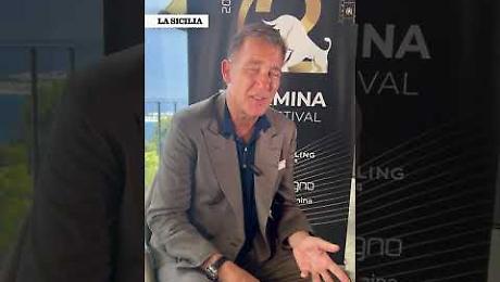 Clive Owen riceve il Taormina Film Festival International Award: prima volta in Sicilia al Teatro Antico