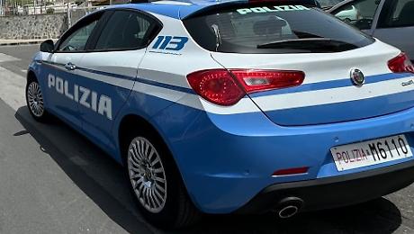 Polizia di Stato arresta il ladro seriale di Catania dopo il "men&ugrave;" rubato al supermercato e fuga del complice