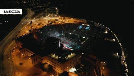 Il tour di Eros Ramazzotti chiude in Sicilia, il video del trionfo a Messina