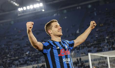 Tra Lazio e Atalanta finisce 2 a 2 nel deserto dell'Olimpico: per la finale c'&egrave; ancora da sudare