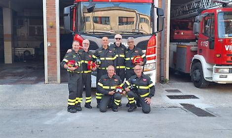 Vigili del fuoco a Ragusa, in sette dopo oltre 35 anni di servizio lasciano il servizio attivo