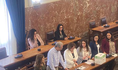 Accettate tutte le liste: simboli modificati, polemiche su firme, minacce di querele. E qualche (ghiotta) curiosit&agrave;