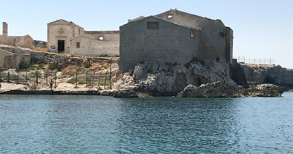 Siracusa, polacca trovata morta in mare dal fidanzato: si indaga - La Sicilia