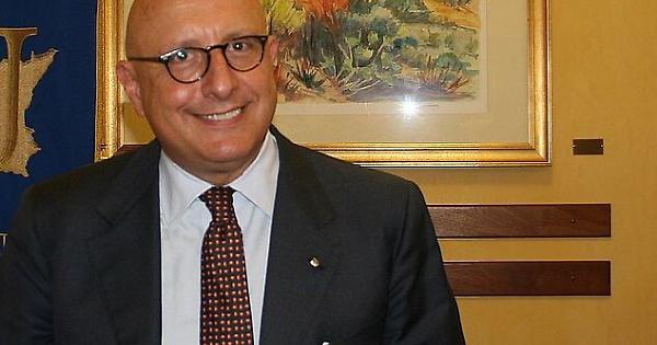 Esposto al Csm, ex moglie di Armao: &laquo;Lui e la compagna hanno blindato i beni&raquo; - La Sicilia