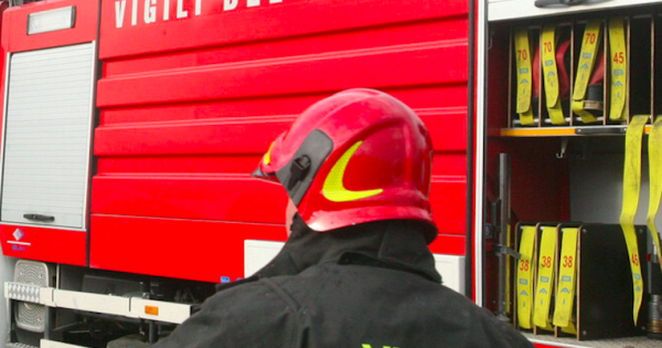 https://www.lasicilia.it/resizer/600/315/true/2024/04/vigili-del-fuoco.png--boato_nel_cuore_della_notte__crolla_un_edificio_in_via_watt.png
