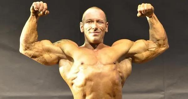 Ci lascia a 48 anni il bodybuilder due volte bronzo mondiale: malore ...