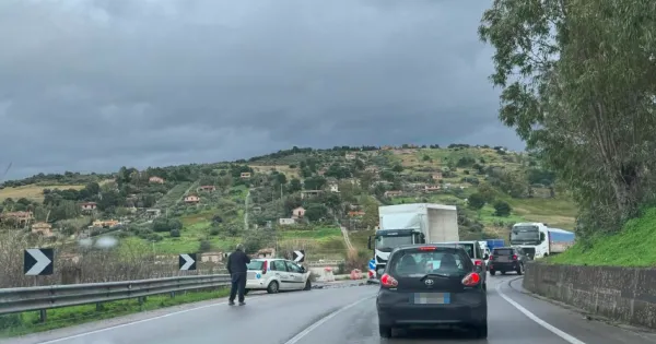 Tragedia a Bolognetta, scontro frontale tra un'automedica e un furgone ...