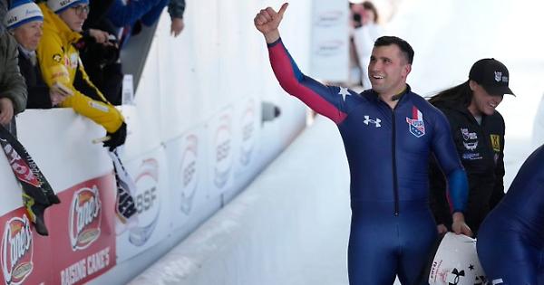 Frank Del Duca: US Flag Bearer & Sicilian Heritage