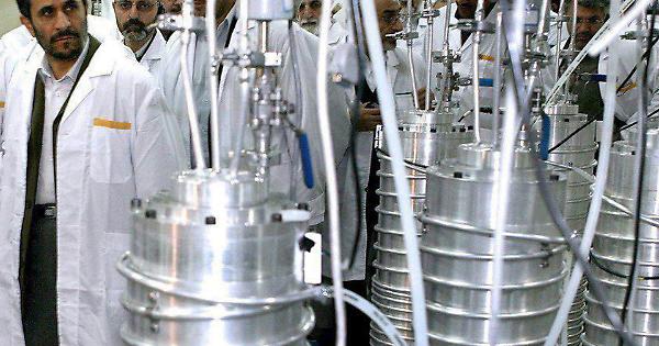 Usa e Israele a caccia dei 440 chili di uranio arricchito al 60% dell'Iran: secondo gli esperti bastano per costruire almeno 10 bombe atomiche