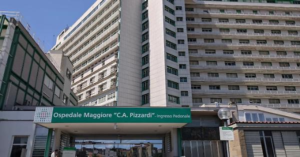 Morto in ospedale il bambino di un anno e mezzo che era precipitato da ...