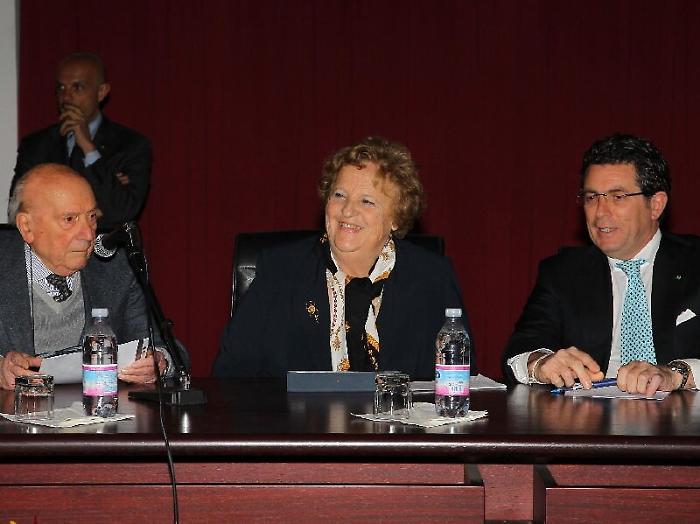 L'ex ministro Anna Maria Cancellier con l'allorea l presidente regionale Confindustria Sicilia Antonello Montante