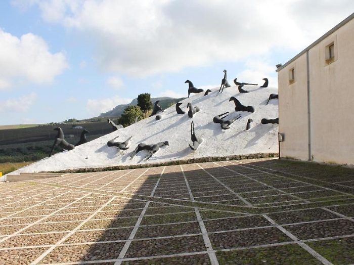 Belice: l'utopia della ricostruzione tra new town e arte a 50 anni dal terremoto. ANSA/US FONDAZIONE ORESTIADI