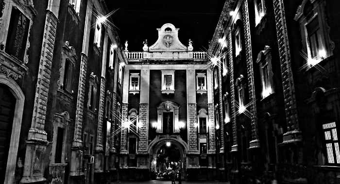 Mese Giugno - Catania Porta Uzeda