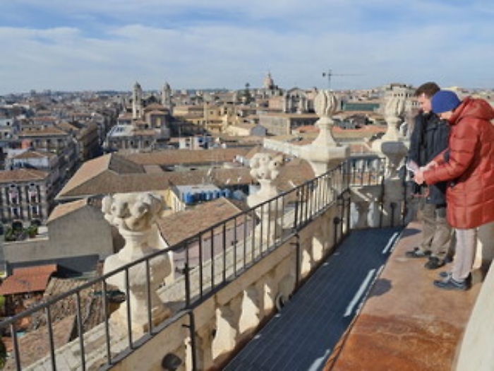 VISTA DI CATANIA DALLA CUPOLA DELLA BADIA SANT'AGATA, panoramica con le chiese di via dei Crociferi e il retro di san Francesco 