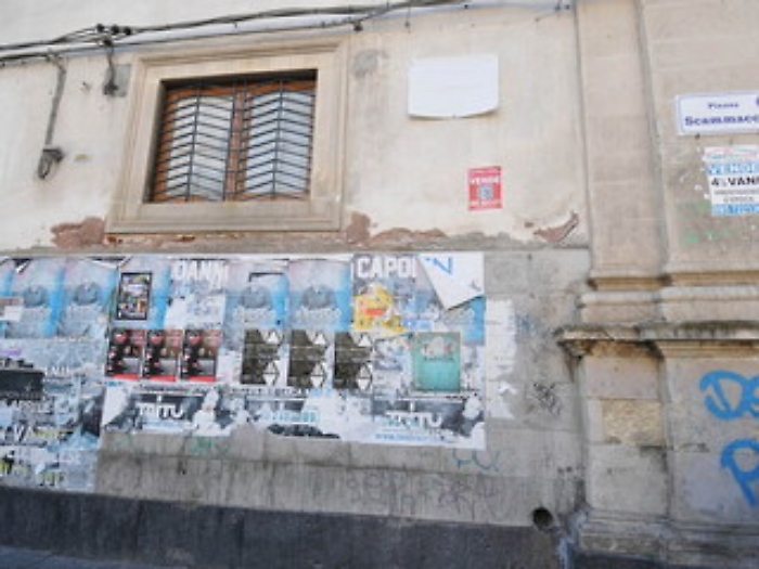 CATANIA 19/10/2016 : DECORO URBANO IN CENTRO STORICO