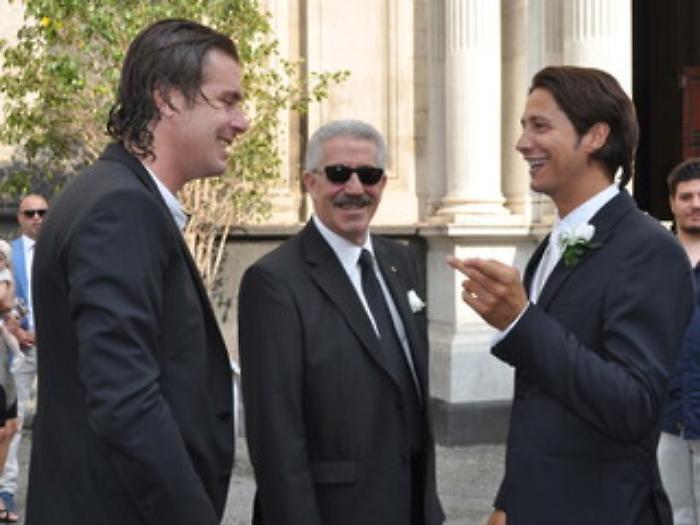 acireale cattedrale celebrazione matrimonio dell'ex giocatore del catania calcio marco biagianti; lo sposo con stovini