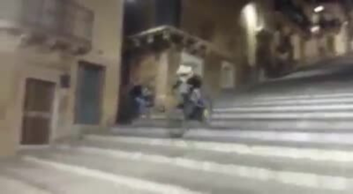 244215-mountainbikeinscalinatacaltagironemp4_1620396232774