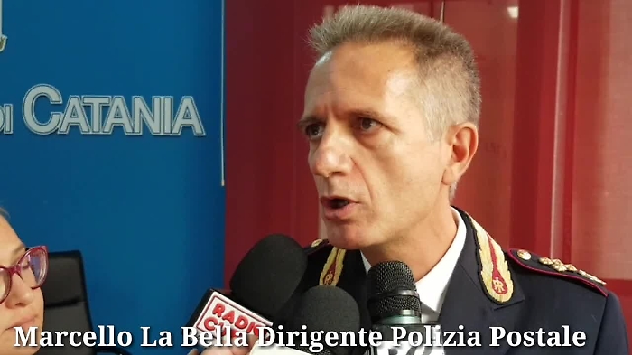 44544841-postale_poliziamp4_1620397831817