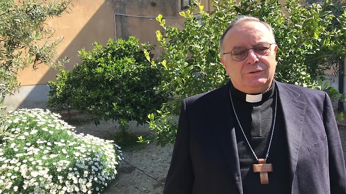 479467405-AuguriPasqualiCardMontenegromp4_1620402230804