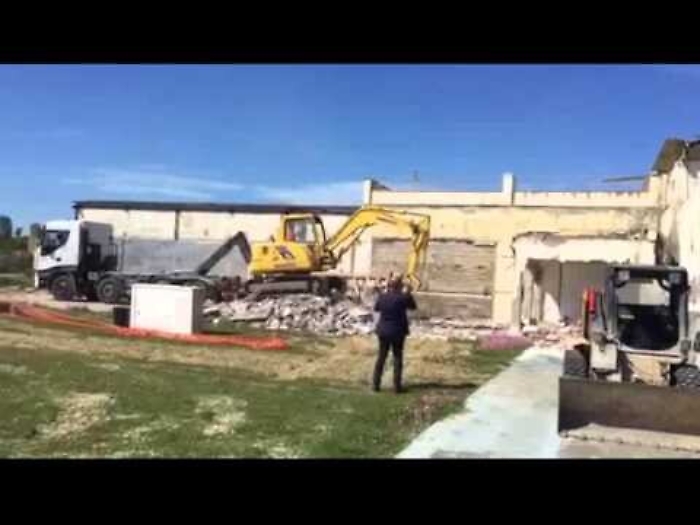 xFX2XEn_WPc_1620396758754