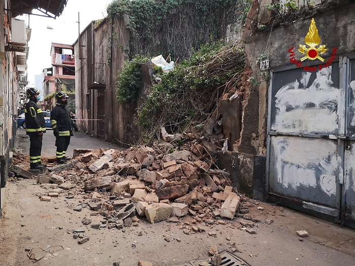 1616696941598_1620673525482