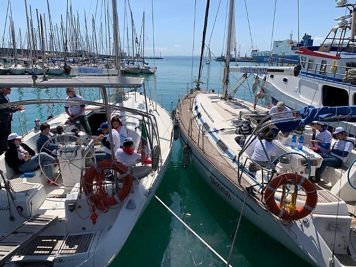 1618069825365_1620653538012