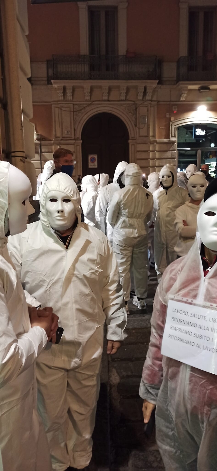 1618160959895_1620653699048