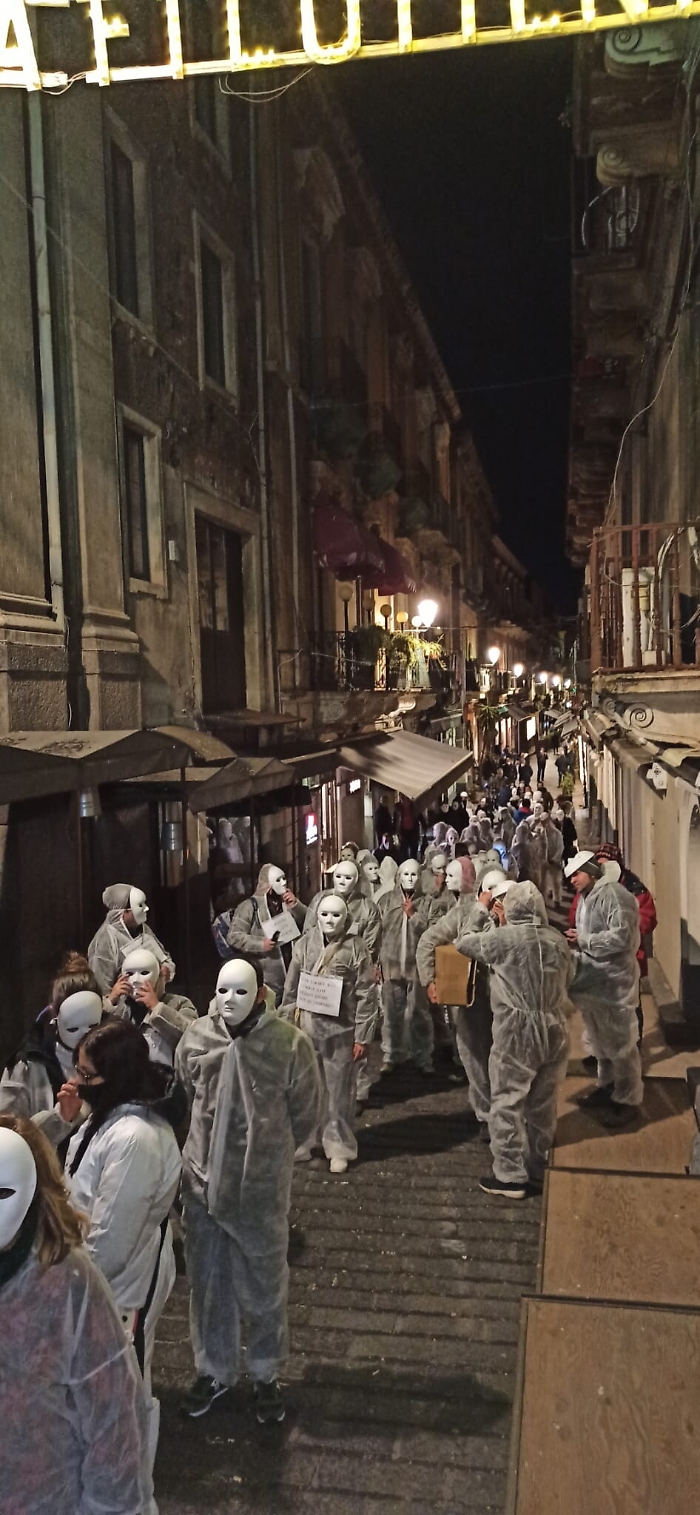 1618160962828_1620653696180