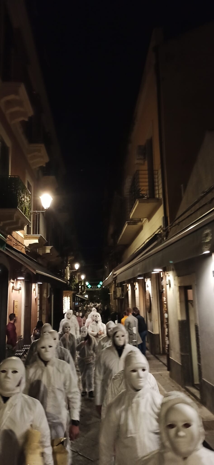 1618160986997_1620653714196