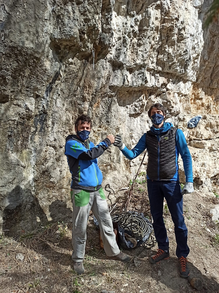 1618569346080_1620688836862