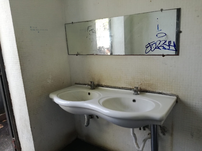 1618765204218_1620689040384