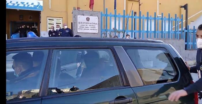 1618998379115_1620670393157