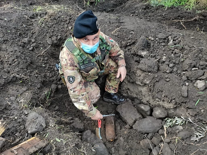 1619283619246_1620670682614