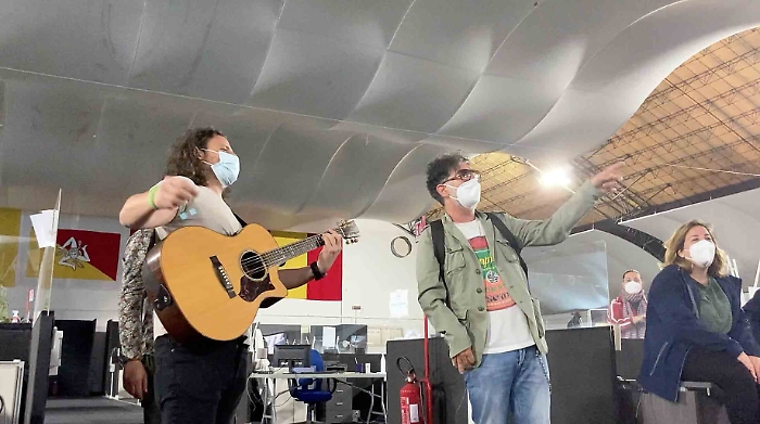 1619864158324_1620637427331