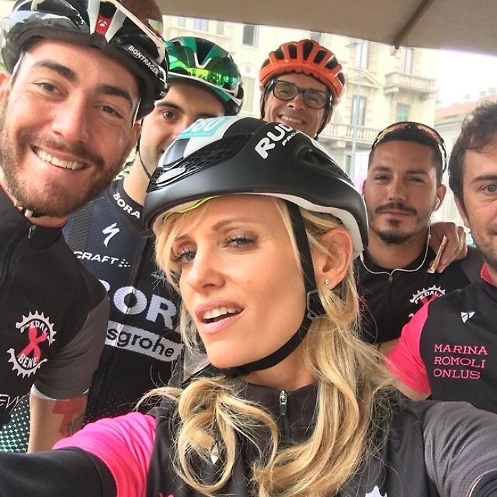 1620386758006_1620671088560