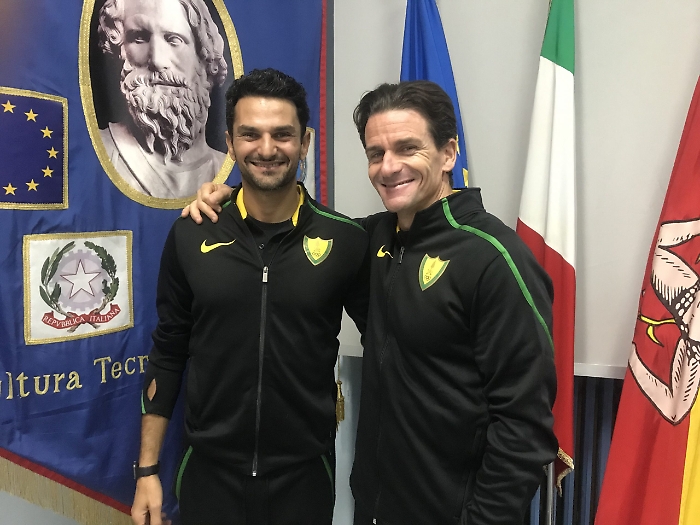 1619424938209_1620703678096