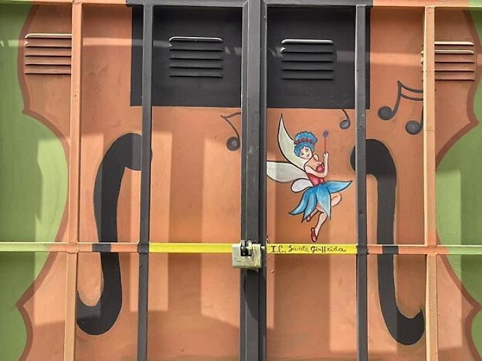 1620918716245_1623153378094