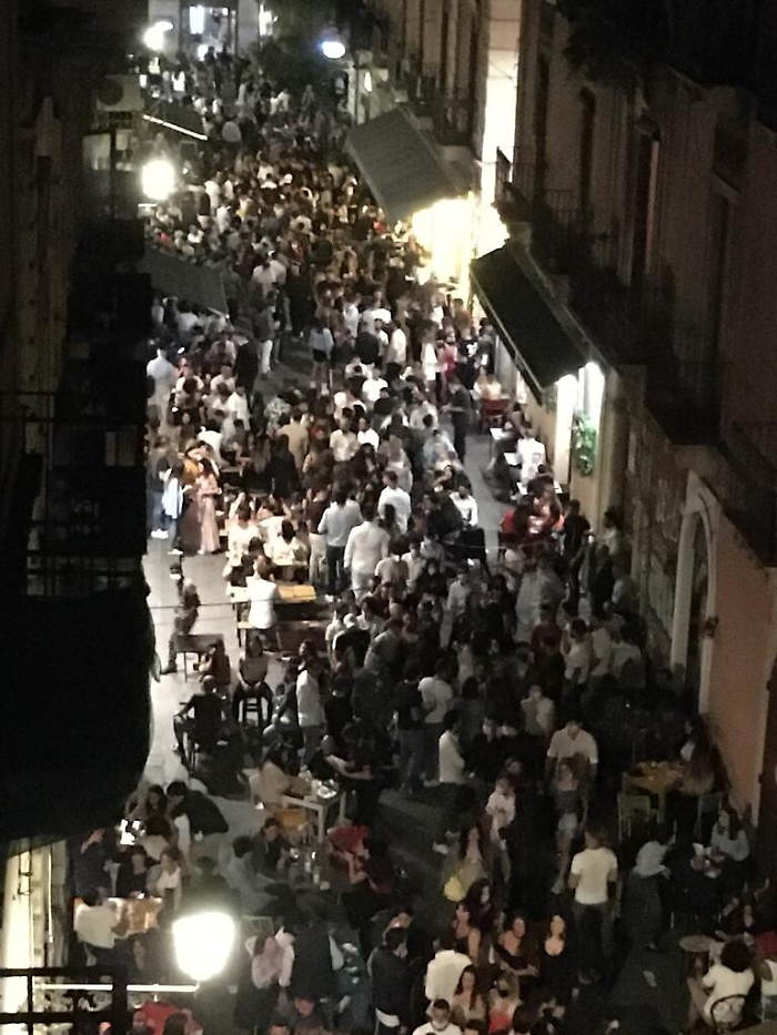 1622451097290_1623146647372