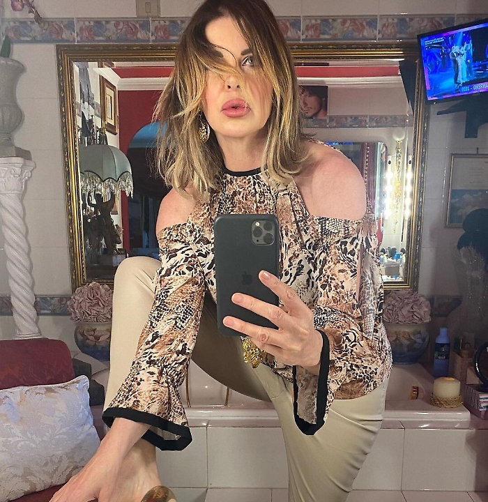 1622659883833_1623167648660