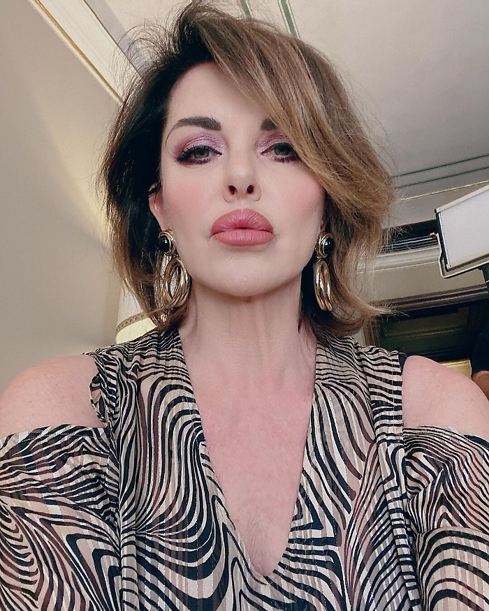 1622659957459_1623167657230