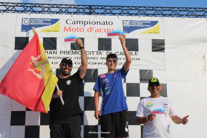 103146969-6556a363-4db0-42b5-bd75-abcacf943feb