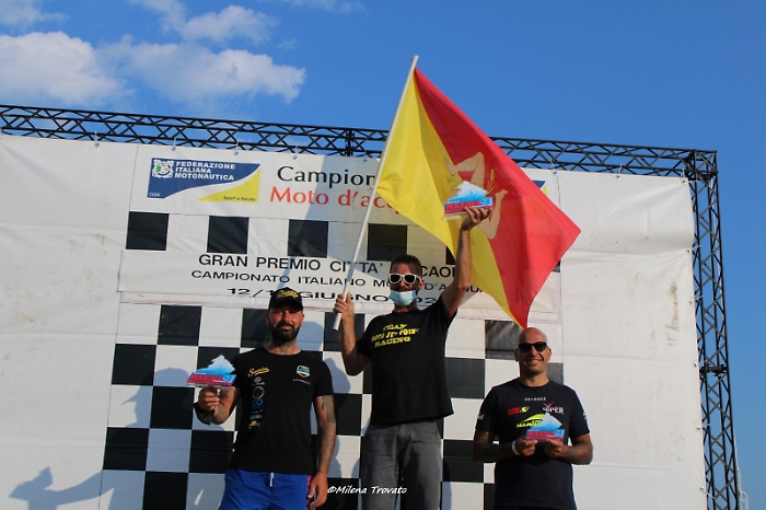 103147740-c0514c8c-0bab-4cb6-b214-fb2863e45542