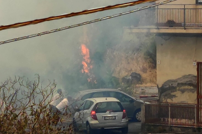 132525431-3e4c7e84-cb64-44e8-9312-7ee22302a29b